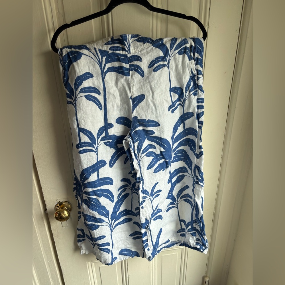 Tahari Linen Capris